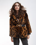 جاكيت من الفرو الصناعي بنقشة جلد حيوانات