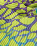 وشاح بطيات بنقشة جلد حيوانات