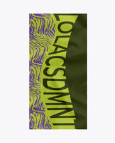 وشاح مزين بشعار الماركة كبير ونقشة جلد حيوانات