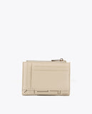 محفظة صغيرة بتفاصيل مخرمة