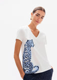 lf2615013-V-neck t-shirt, with side slits and side positioned graphic: leopard ''be wild''-White