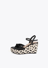 حذاء بكعب سميك بتفاصيل مضفرة