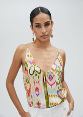 بلوزة حريرية مطبوعة