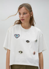 تي شيرت بتفاصيل مرصعة