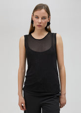 بلوزة تول بتفاصيل كريستال متطابقة