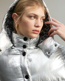 سترة أنوراك مبطنة بتصميم لامع