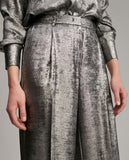 بنطال بقصة مستقيمة الساق لامعة