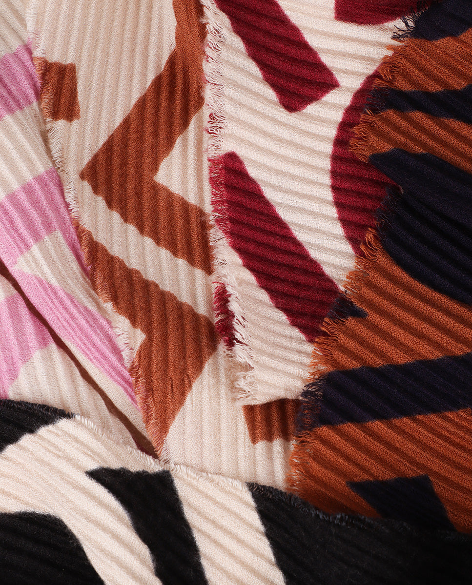 Two-tone Pleated Scarf