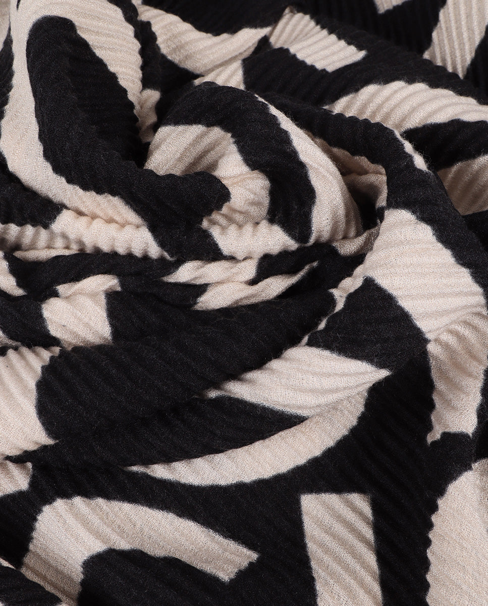Two-tone Pleated Scarf