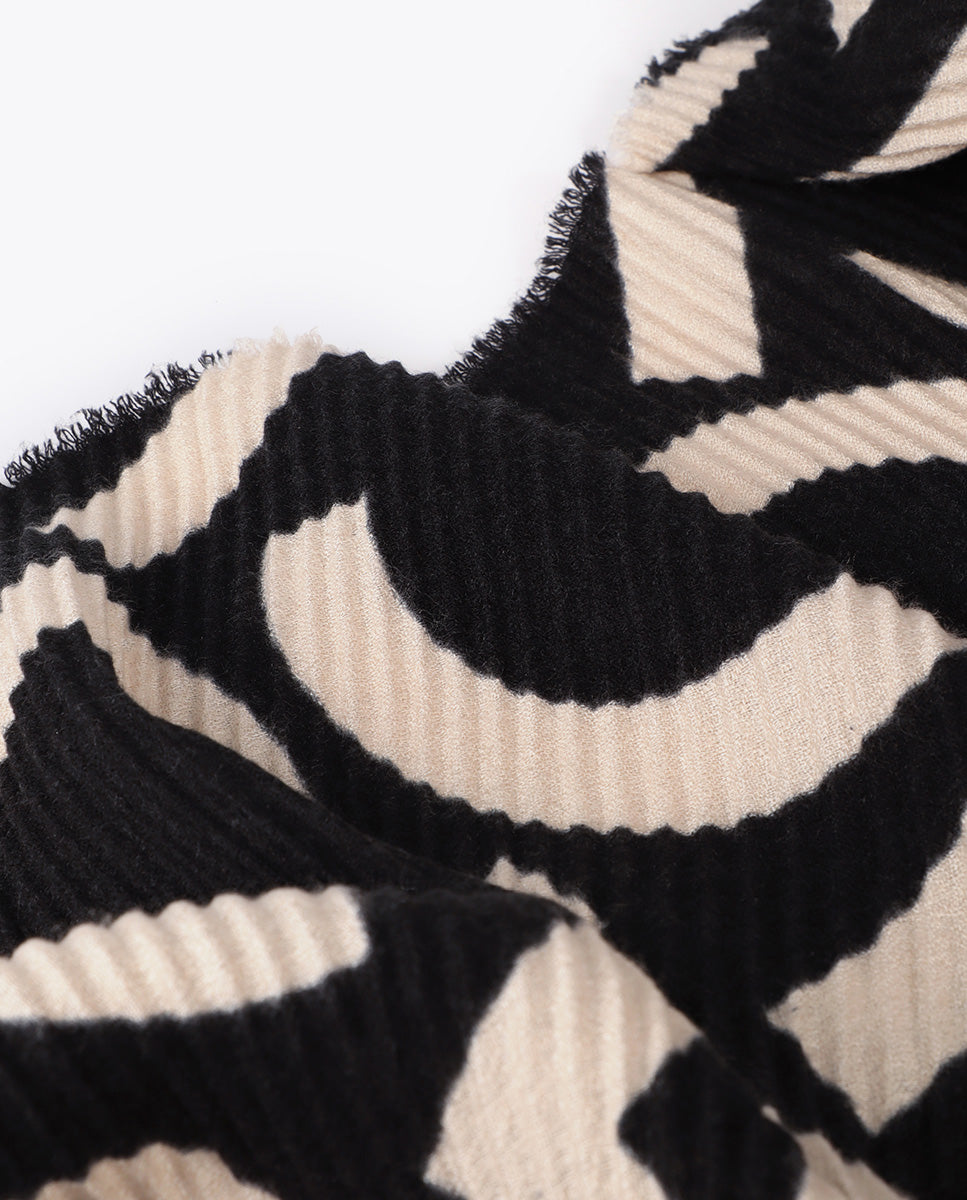 Two-tone Pleated Scarf