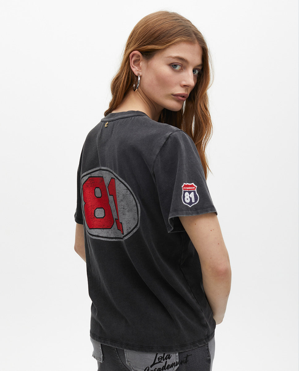 Short Sleeve T-Shirt with Patch Details in Washed Fabric