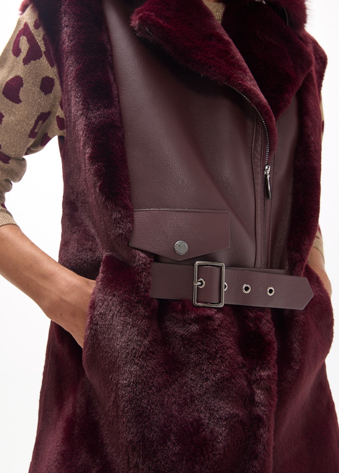lf2601014-Perfect fur vest-Red Wine/Burgundi