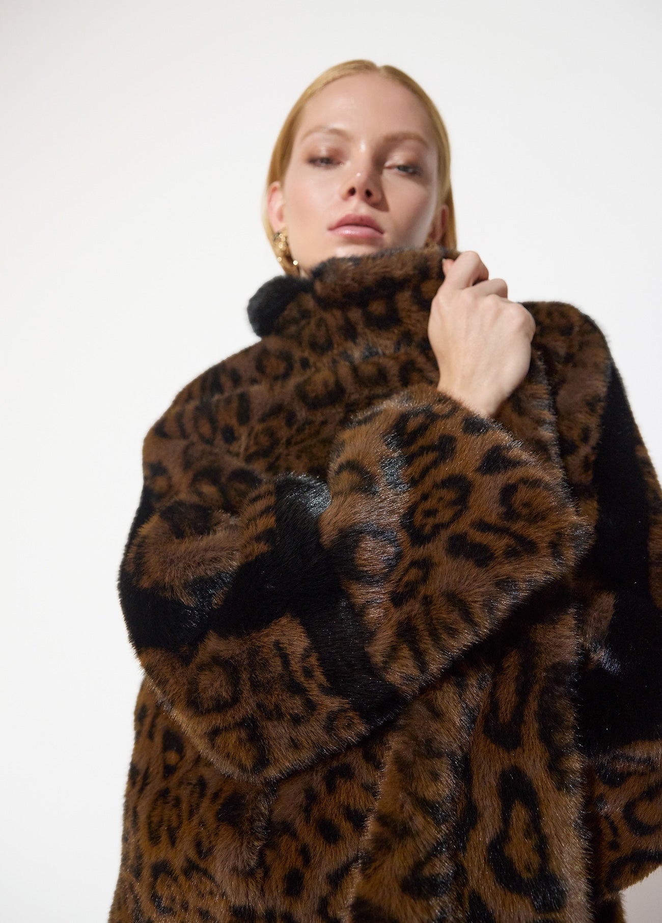 lf2601018-Long leopard print fur coat-Brown-Black