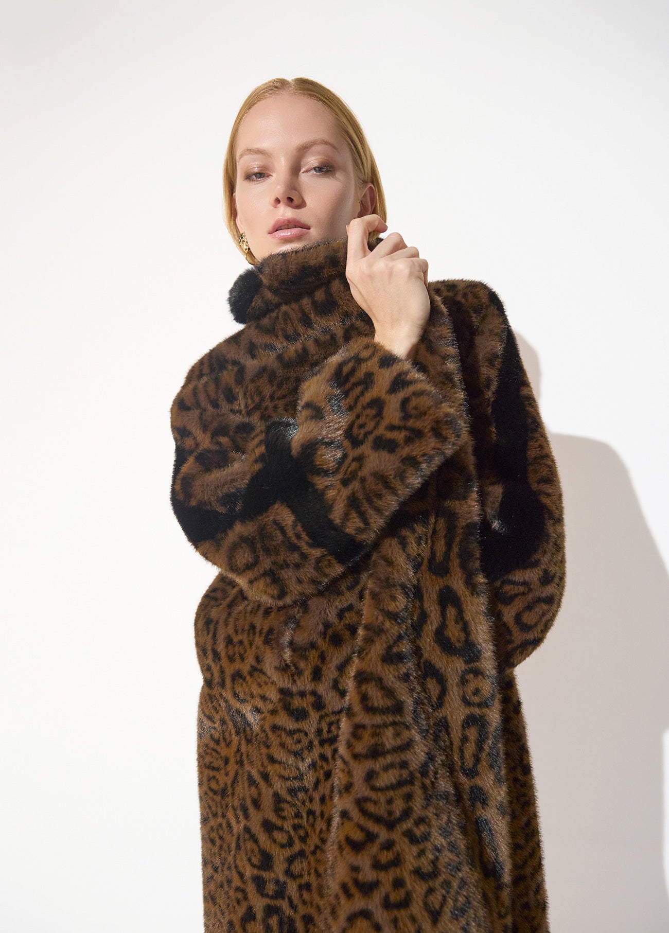 lf2601018-Long leopard print fur coat-Brown-Black
