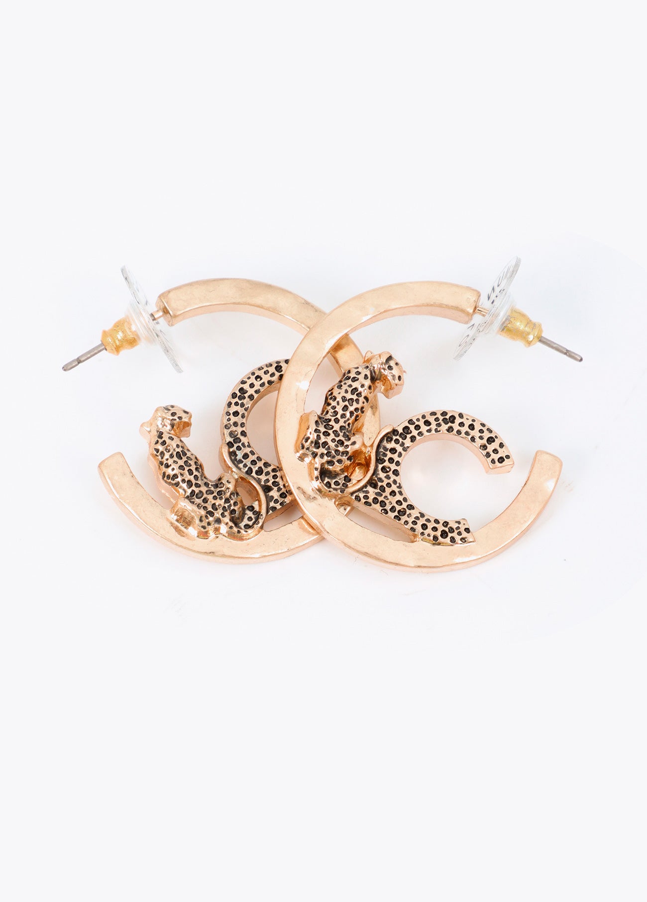 lf2603002-Personalized hoop earrings with animal logo finished texture-Gold