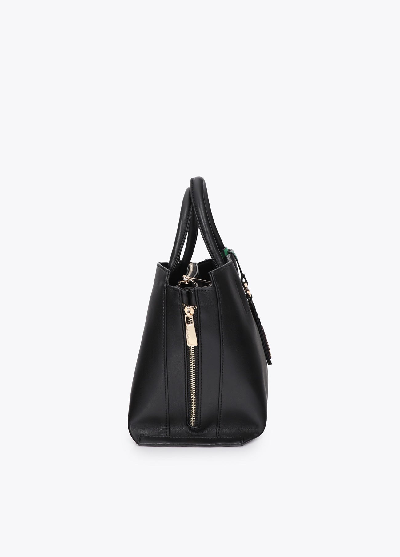 lf2604039-Leather-effect shopper with contrasting pendant-Black