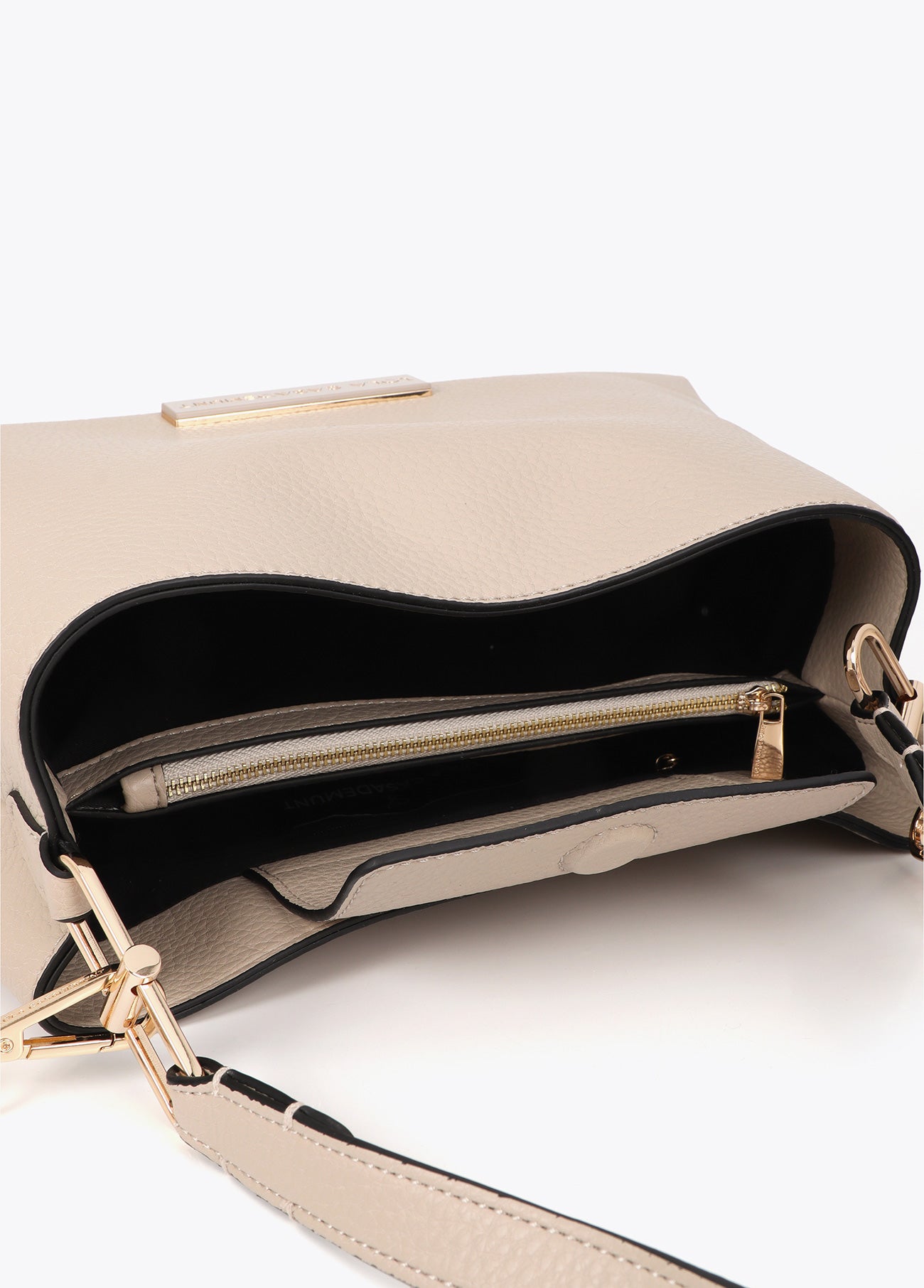 lf2604048-Leather effect shopper with matching logo-Ecru