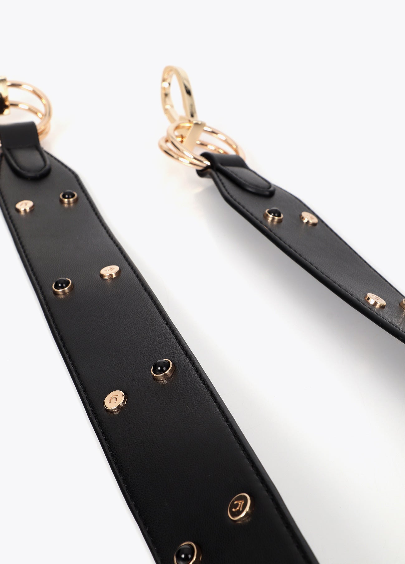 lf2604056-Studded strap-Black