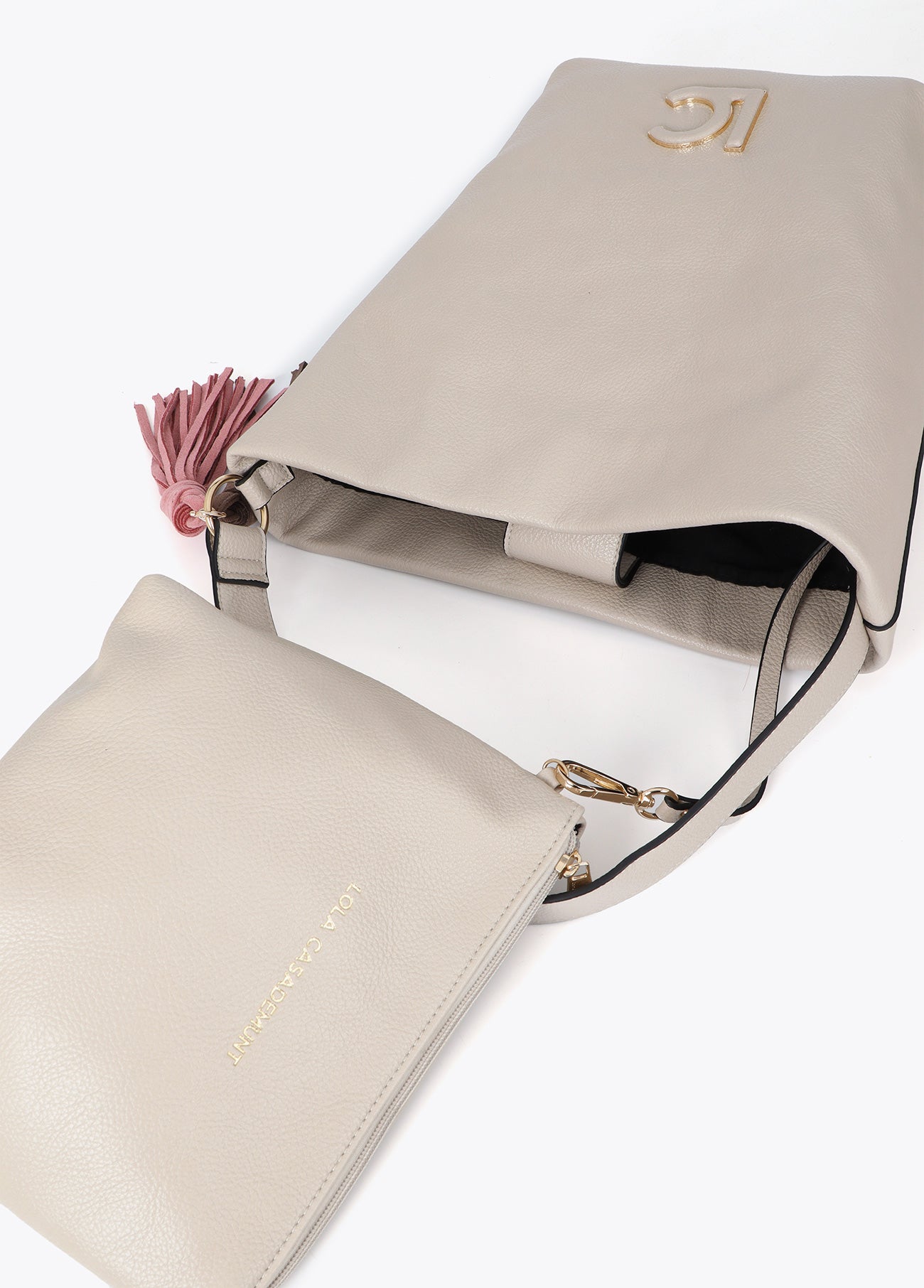 lf2604059-Leather-effect shopper with logo detail on the handle and pompoms-Ecru