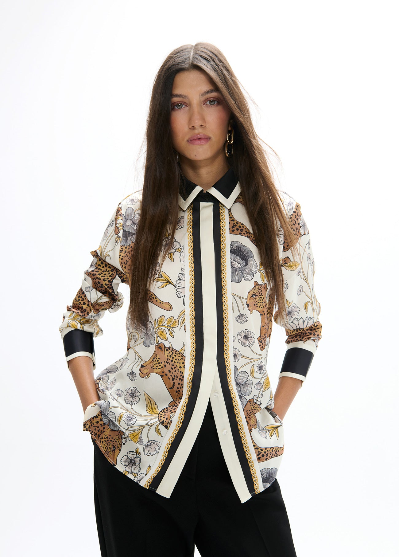 lf2615007-Leo print shirt and border-Ecru-Multicolor