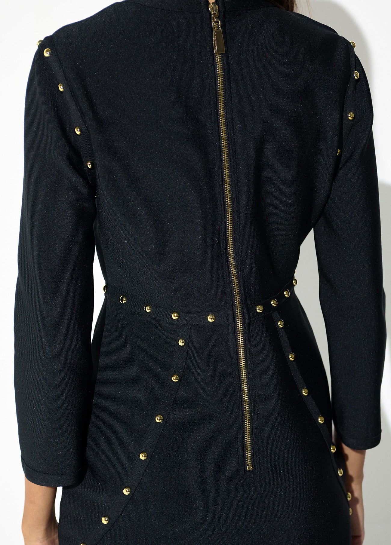 lf2616003-Long dress straight silhouette, and long sleeves. details crossed out.-Black