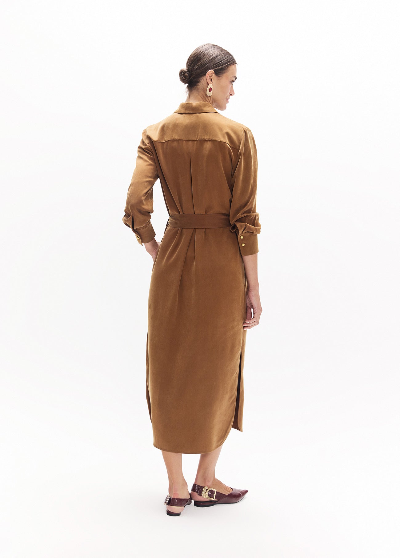 lf2616014-Fluid suede dress-Camel