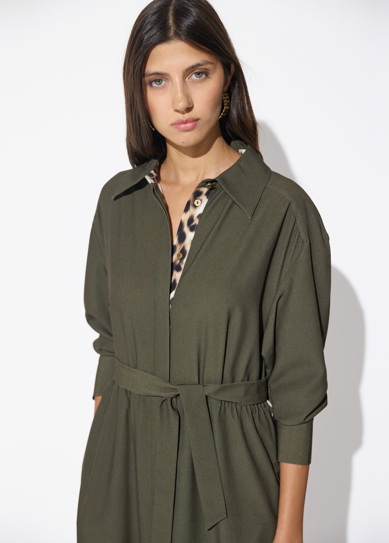 lf2616015-Khaki shirt dress contrast animal print-Green-Multicolor