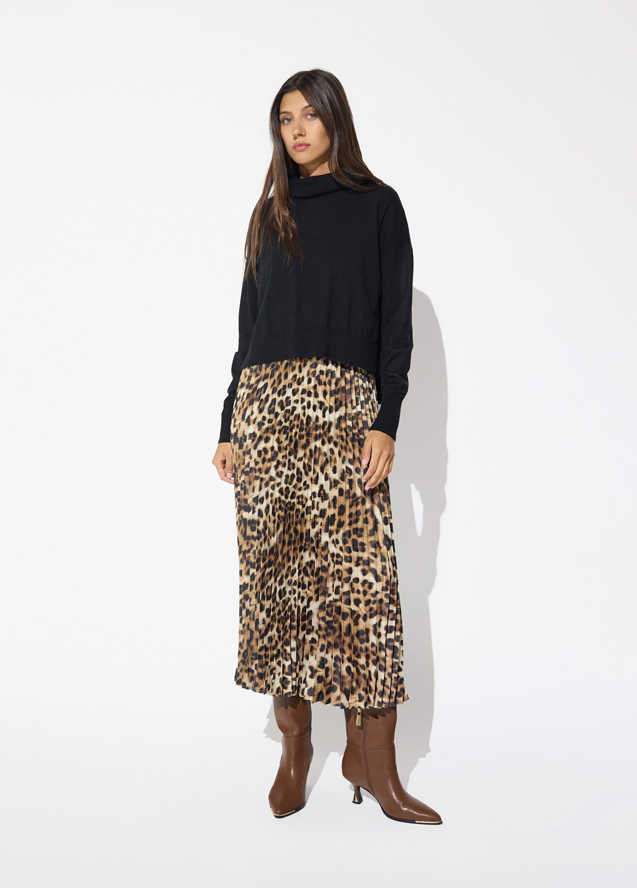 lf2616017-Combo dress with pleated skirt in animal print-Brown-Black