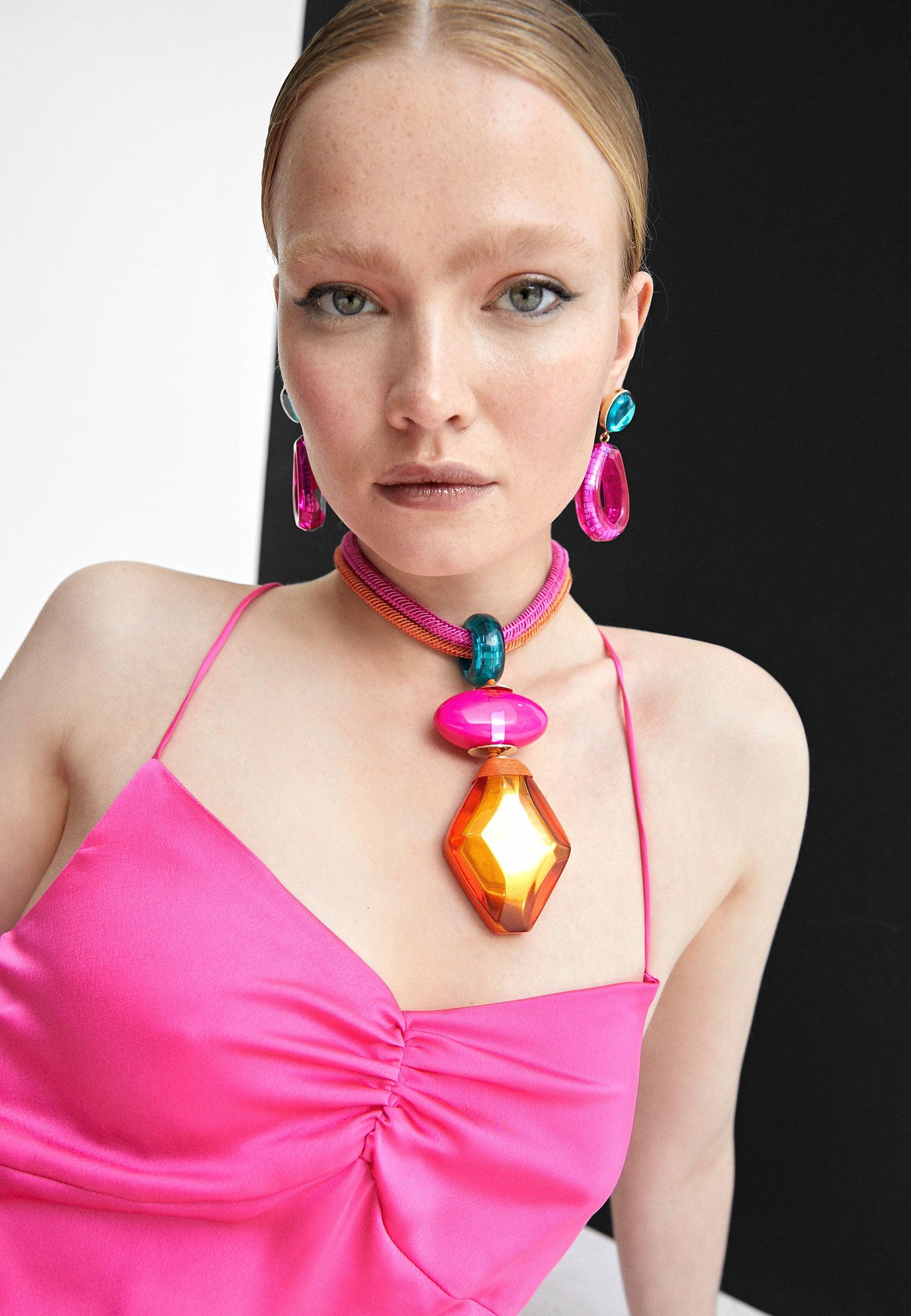 LS2403072-Orange-Maxi necklace with colourful pieces 