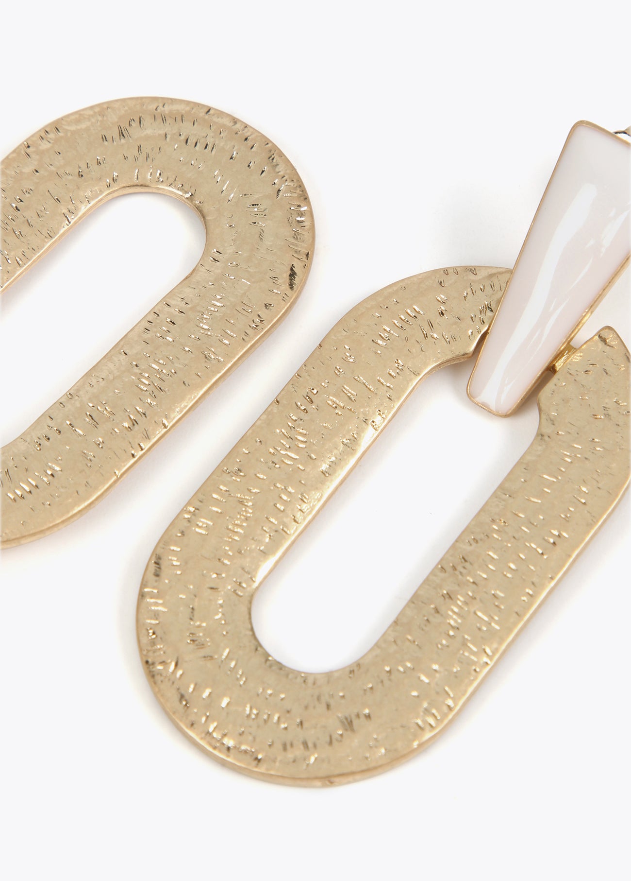 Oval earrings