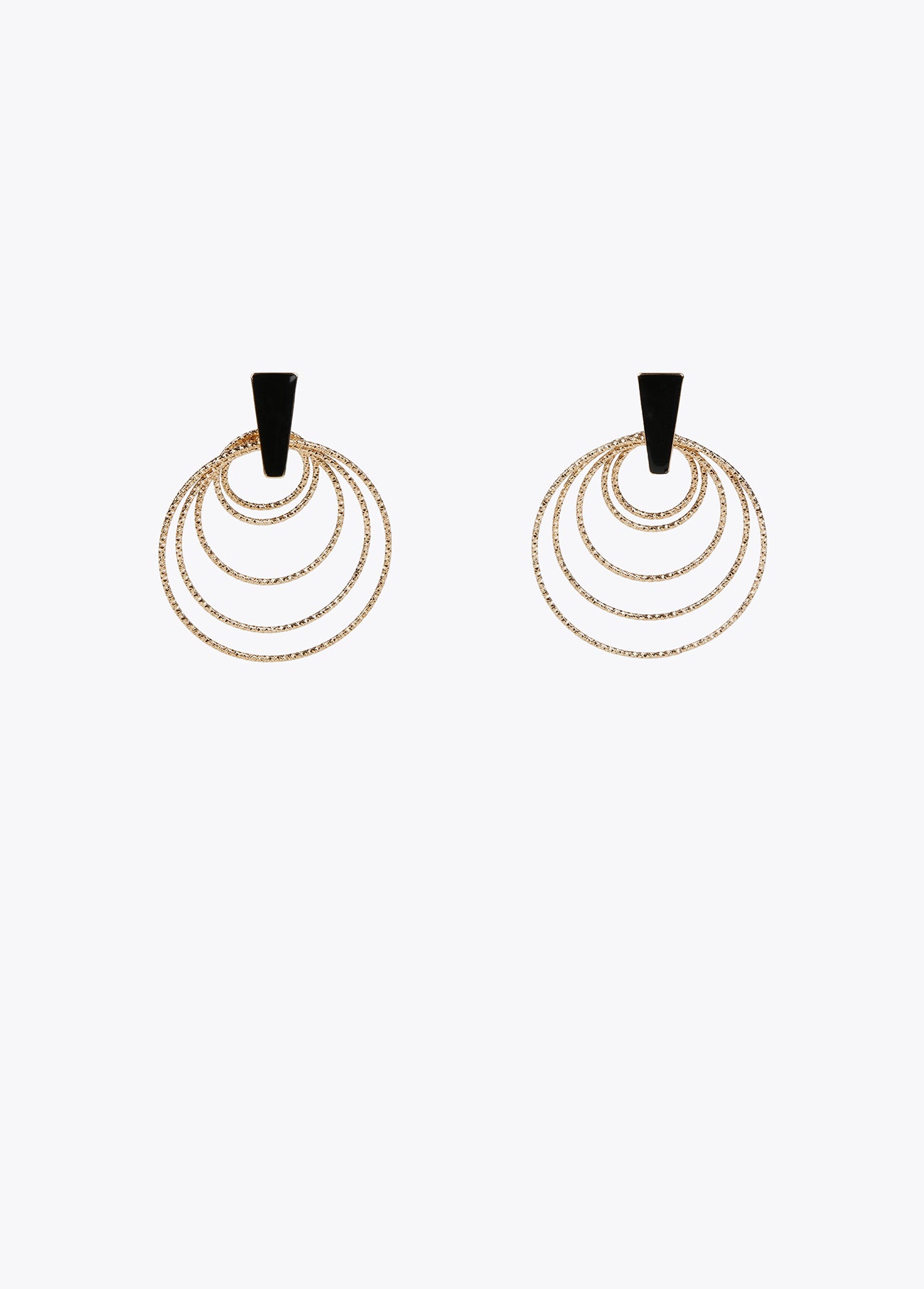 Multi-hoop earrings with lacquered piece