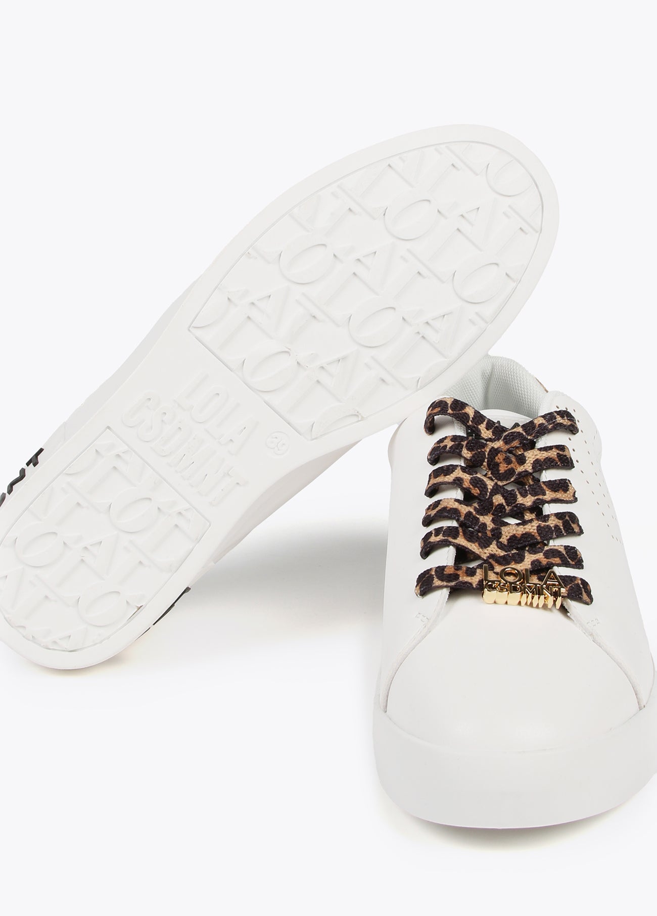 Trainers with perforated LC detail