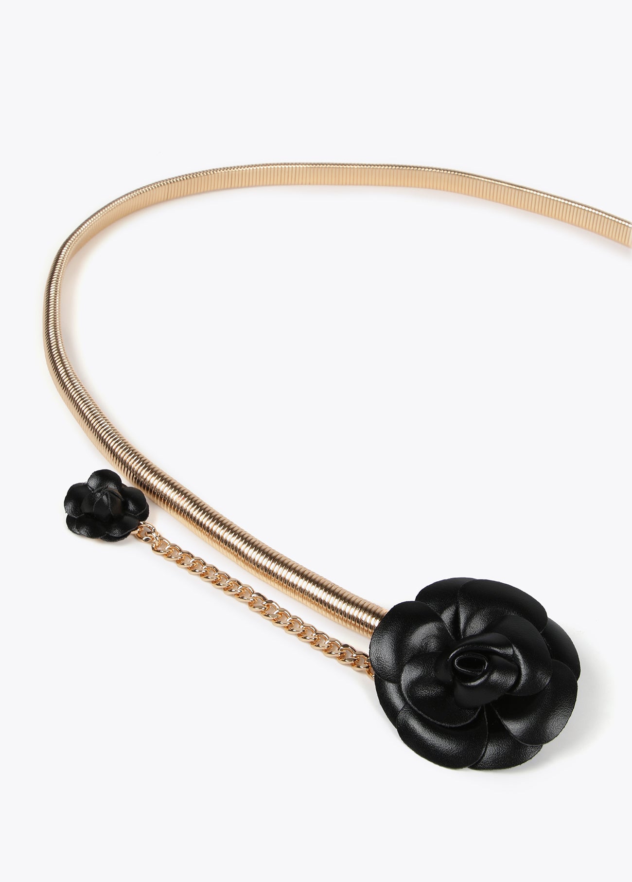 Stretch metal belt with faux leather flowers