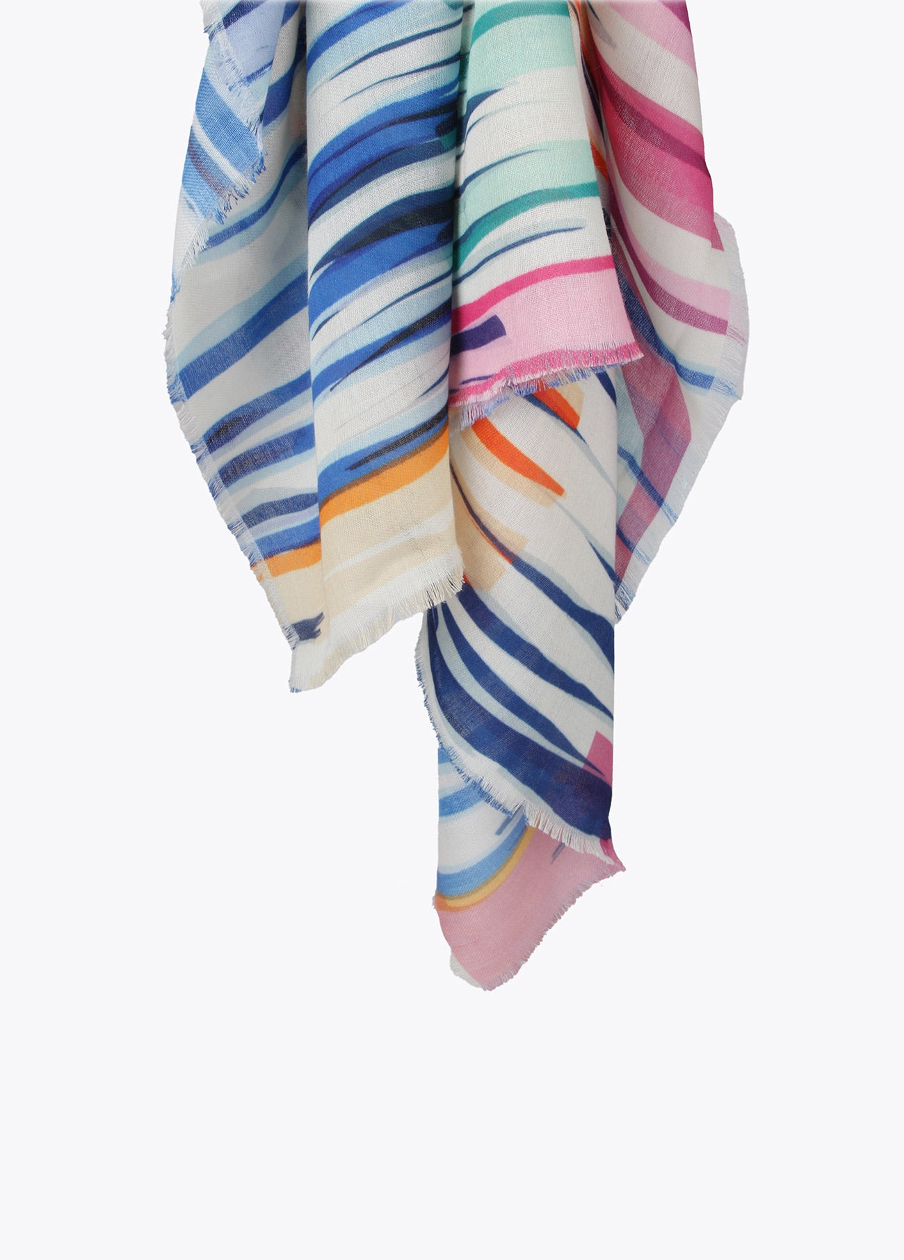 Colour distortion scarf