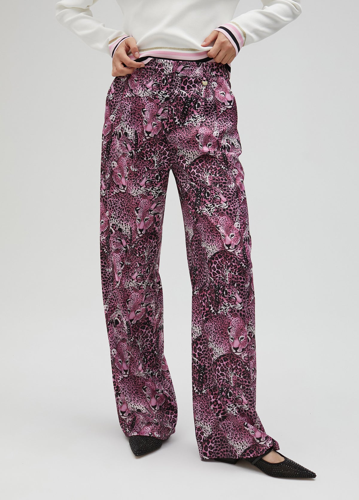 Pink animal print straight-leg trousers