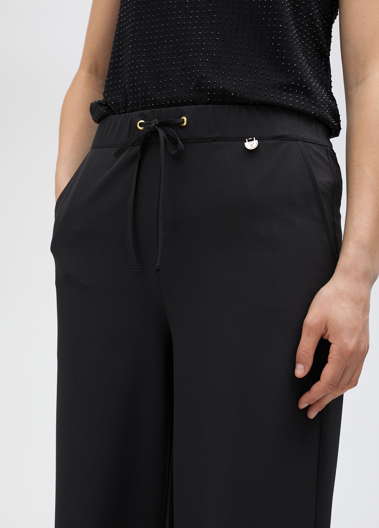 Straight-leg technical trousers