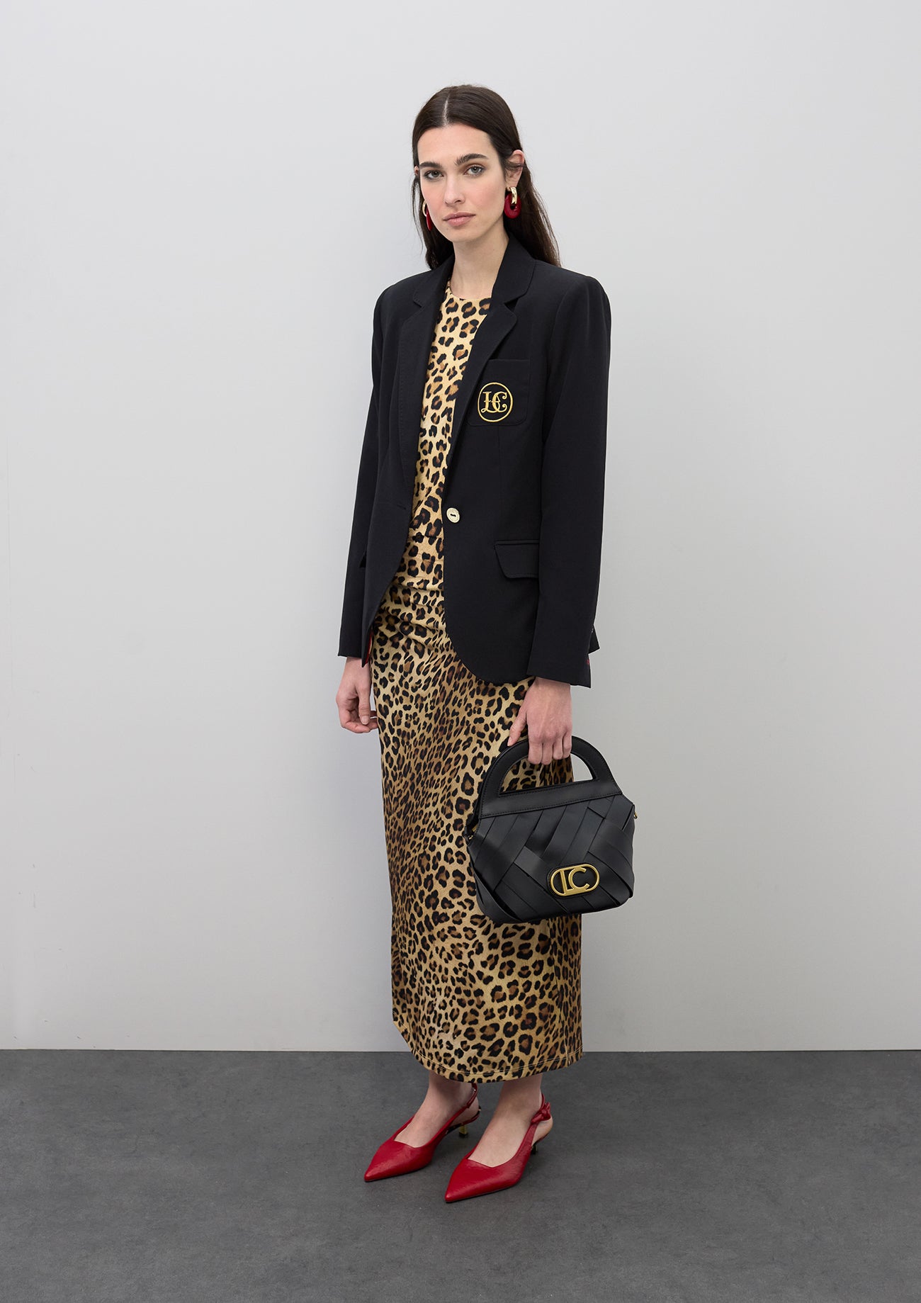 Fitted Blazer with Lapel Pockets