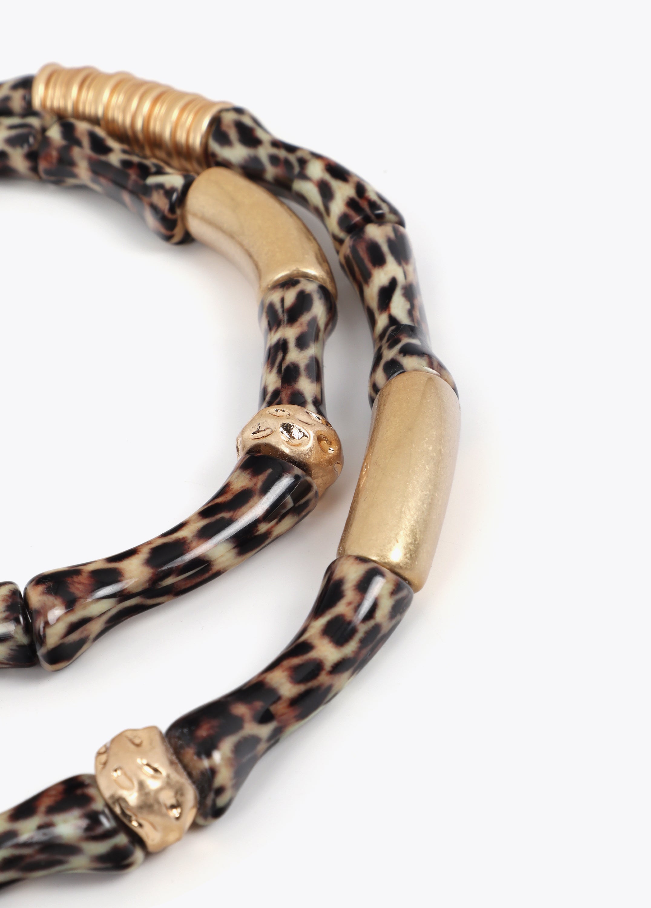 Set of Two Necklaces with Metallic Bamboo Effect and Animal Print