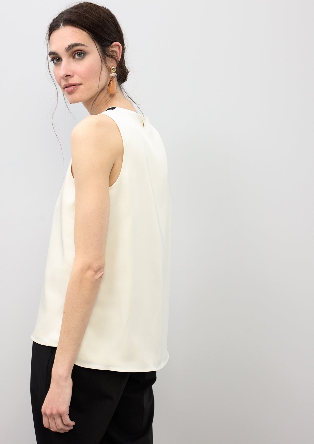 V-neck Knit Top
