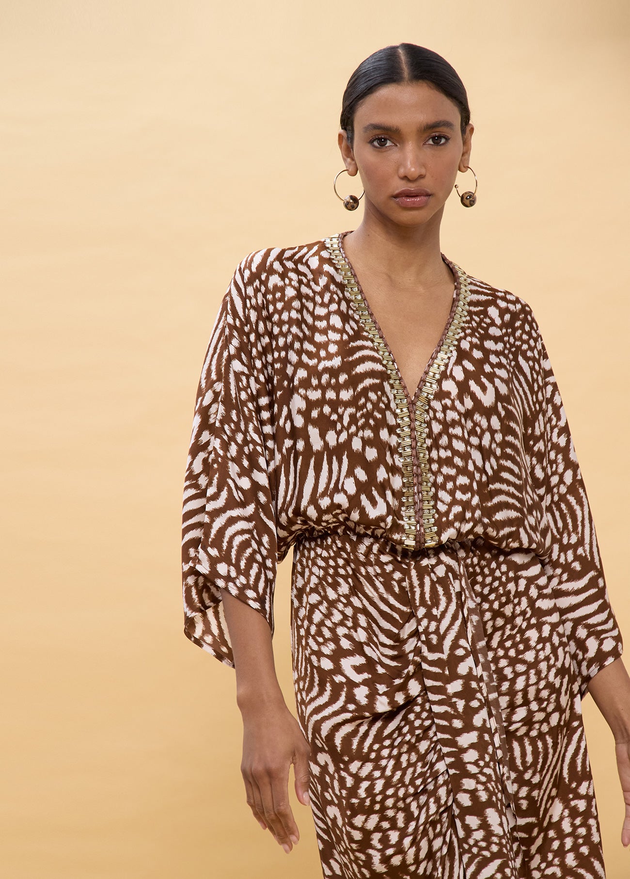 Long Dress with Wide Sleeves and Spot Print