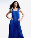 Sleeveless pleated dress