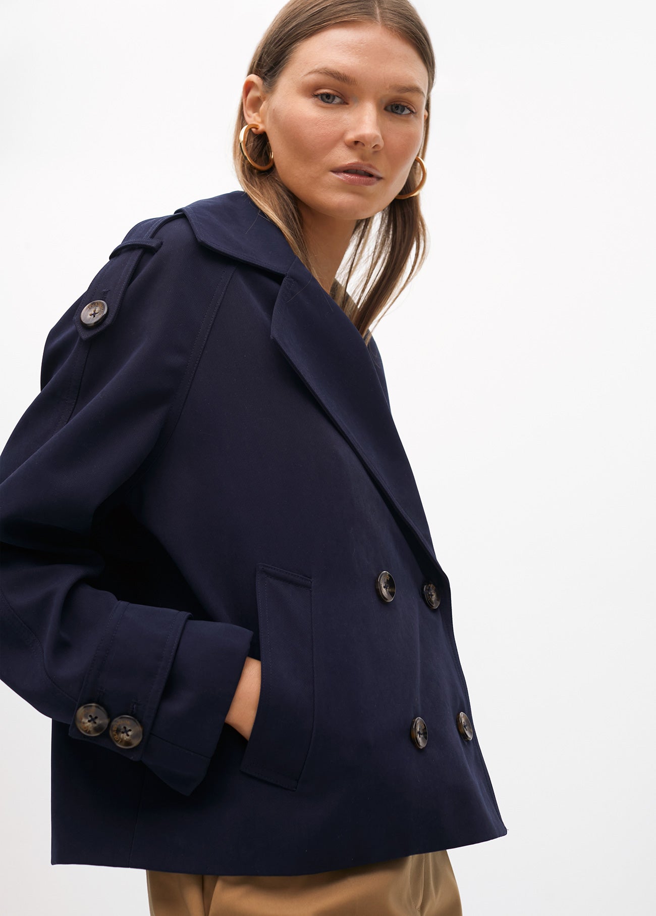Short Sarga Double-Breasted Trench