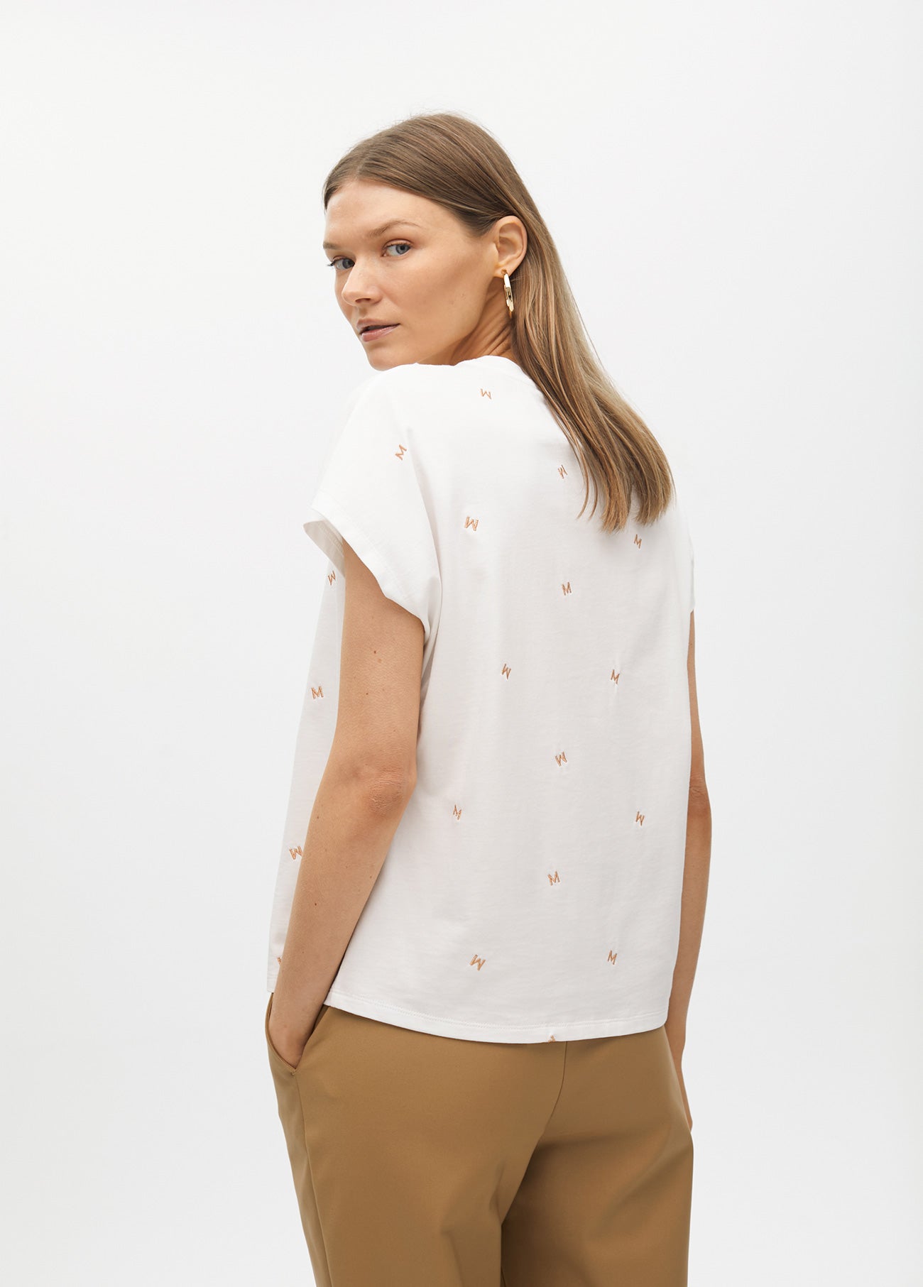 Dropped Sleeve T-shirt with Logo Embroidery