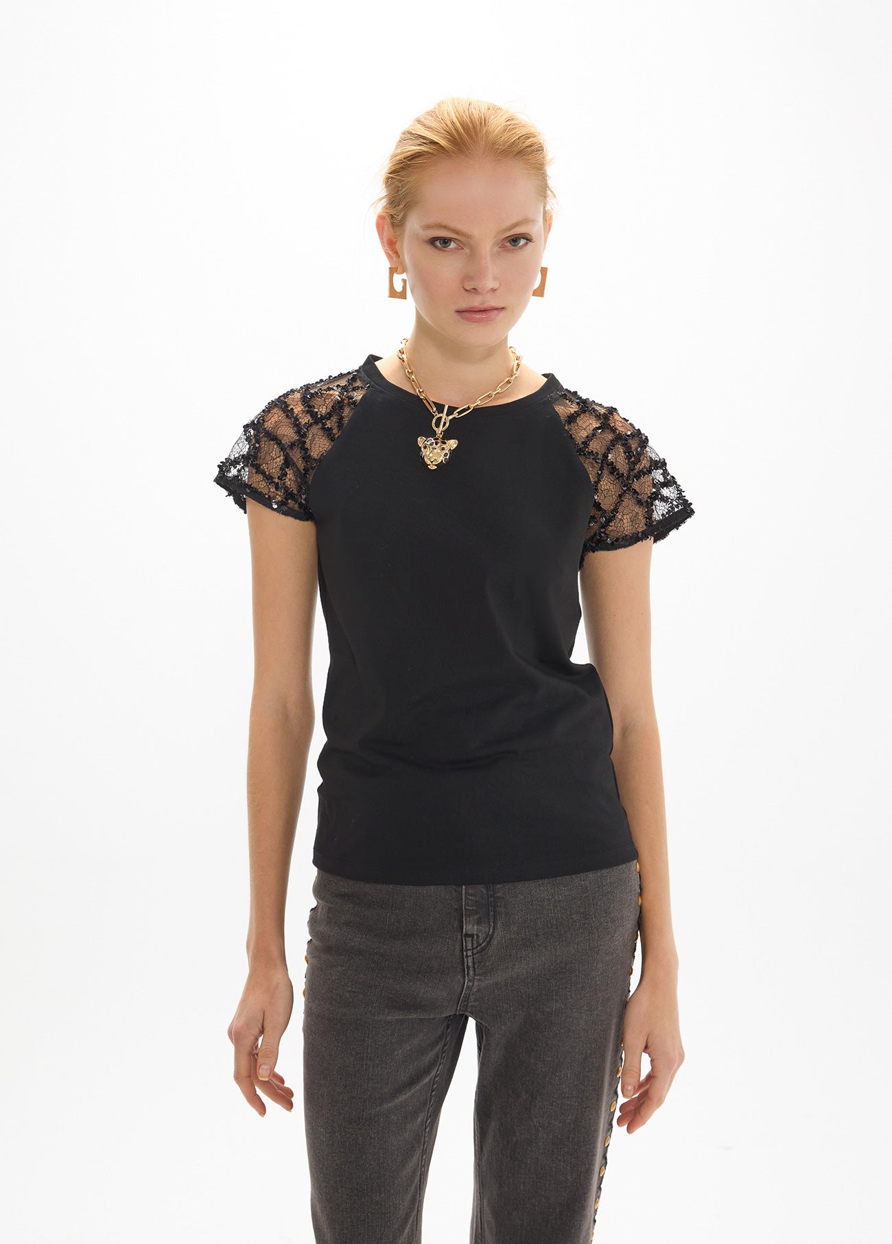 mf2615001-Fitted t-shirt with raglan sleeves in ''spider'' fabric-Black