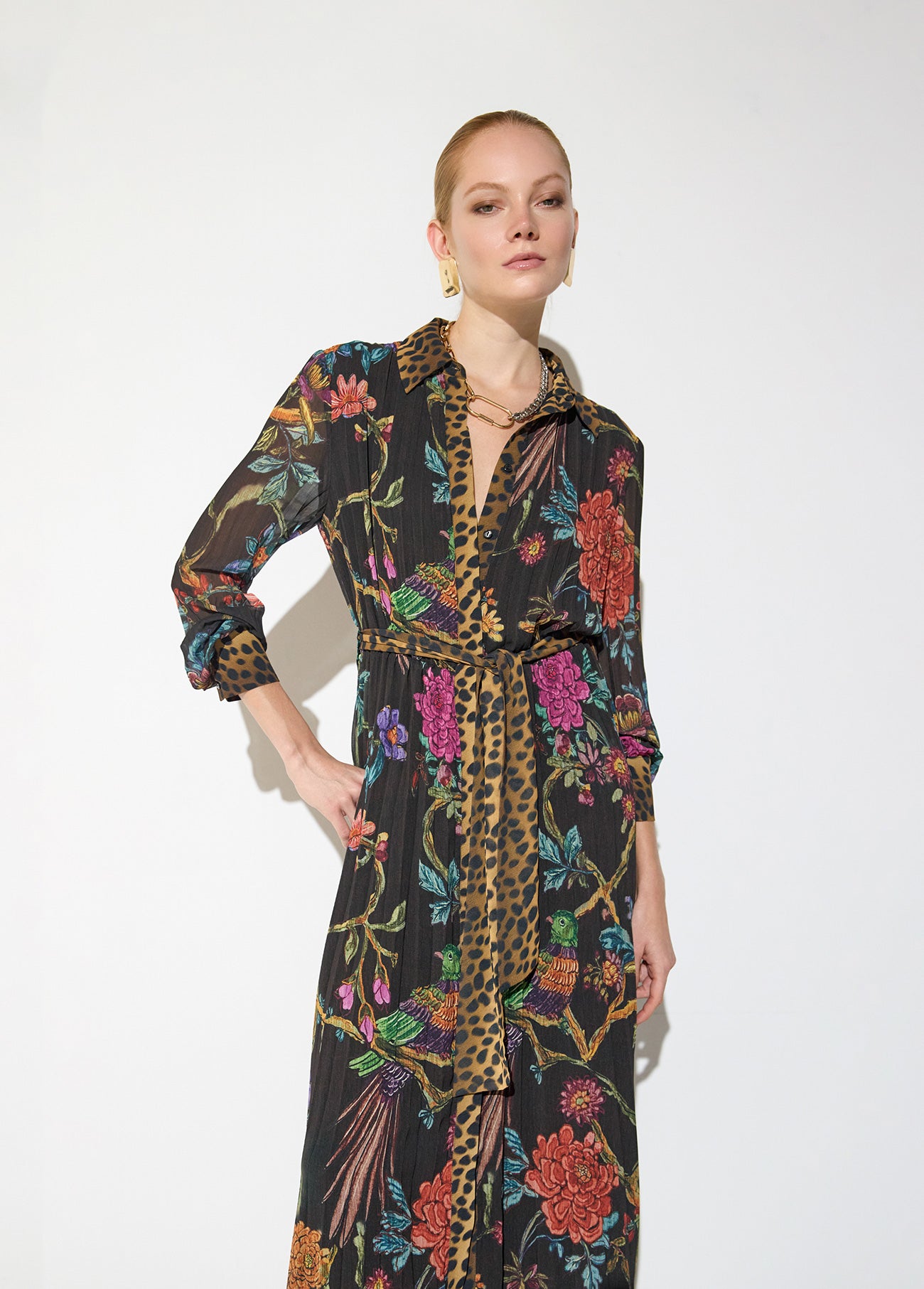 mf2616011-Pleated midi dress printed with contrasting placket-Brown-Multicolor
