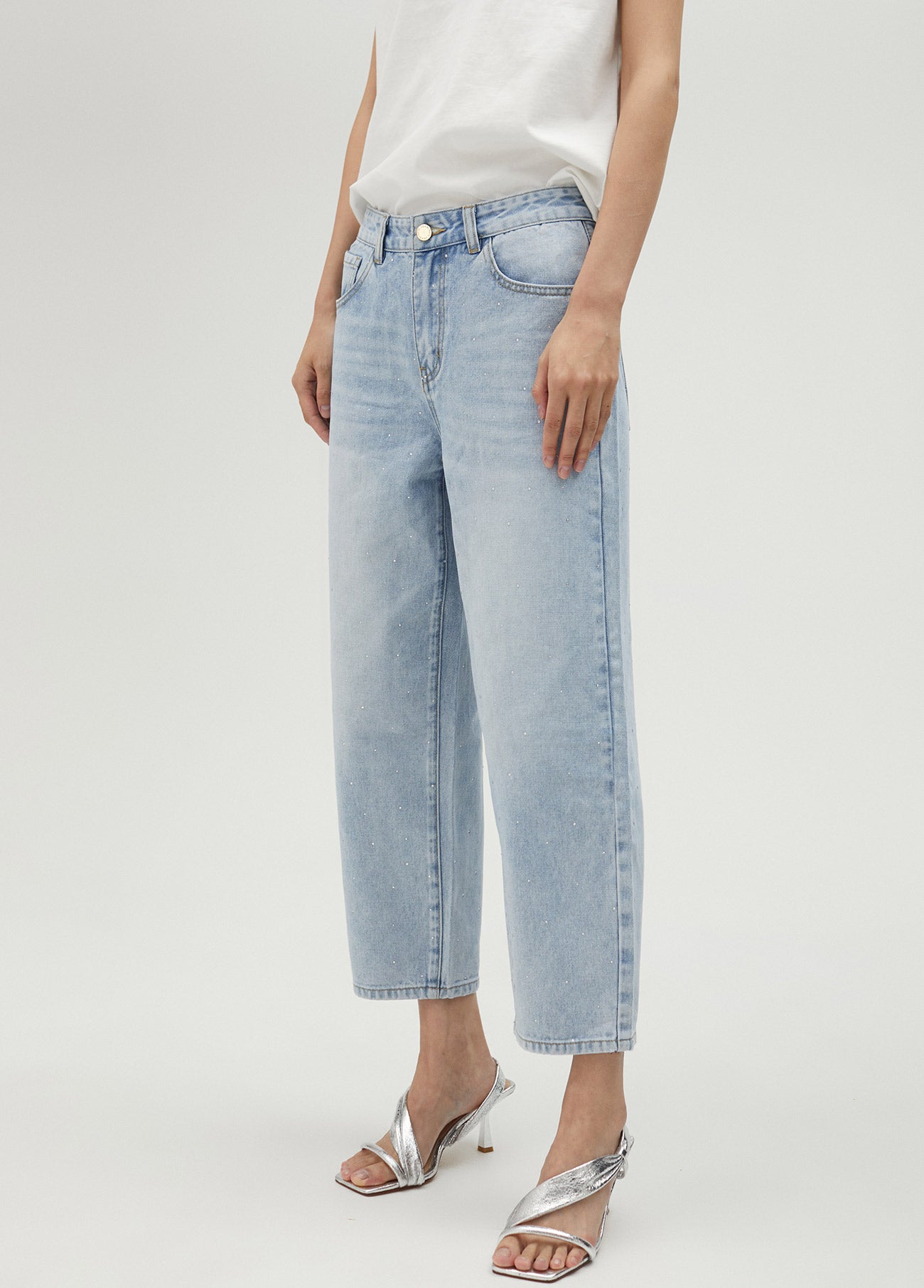 Jeans with rhinestones