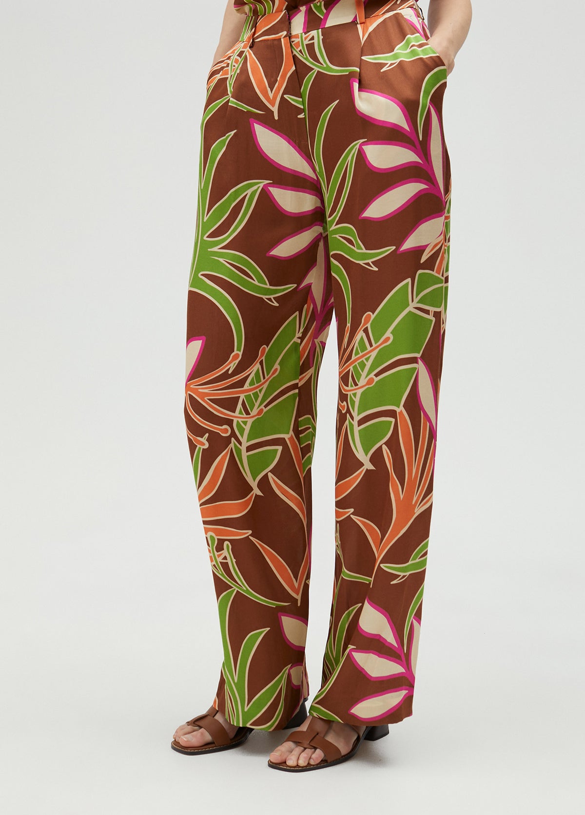 Flowing floral print trousers