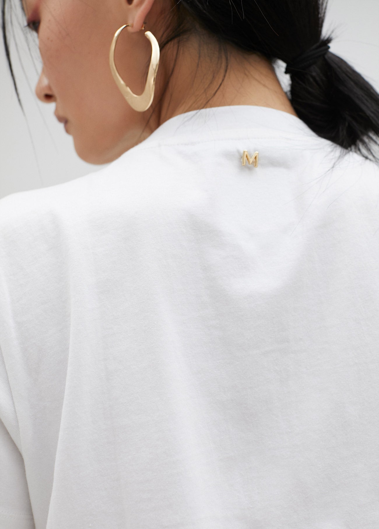 T-shirt with rhinestone lion