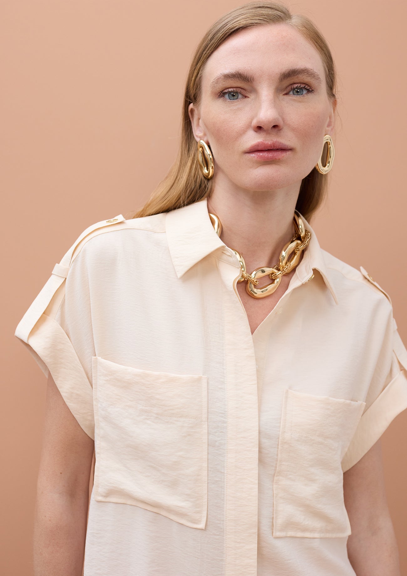 Sleeveless Pocket Shirt