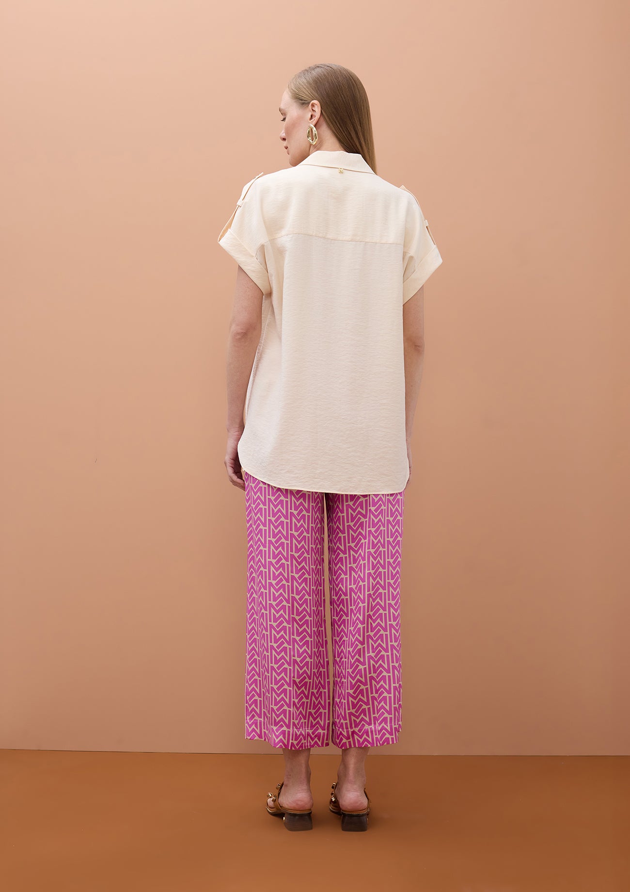 Sleeveless Pocket Shirt